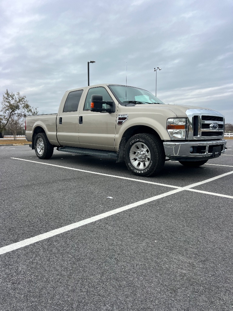 2008 Ford F-250 Super Duty XL's photo
