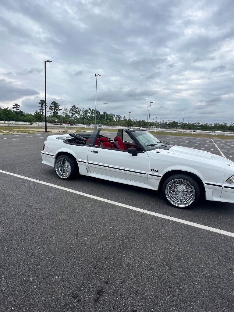 1993 Ford Mustang - Photo 13
