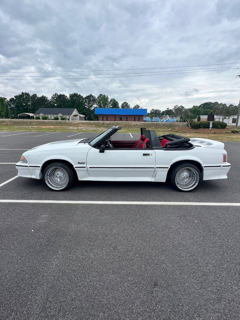 1993 Ford Mustang - Photo 12