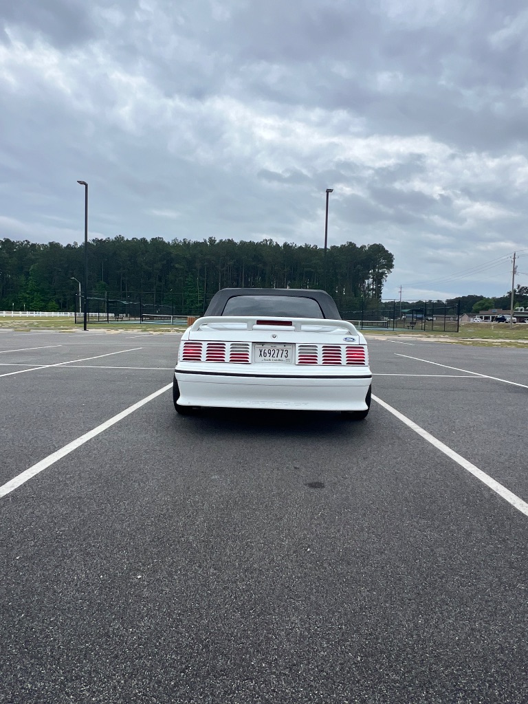 1993 Ford Mustang - Photo 6