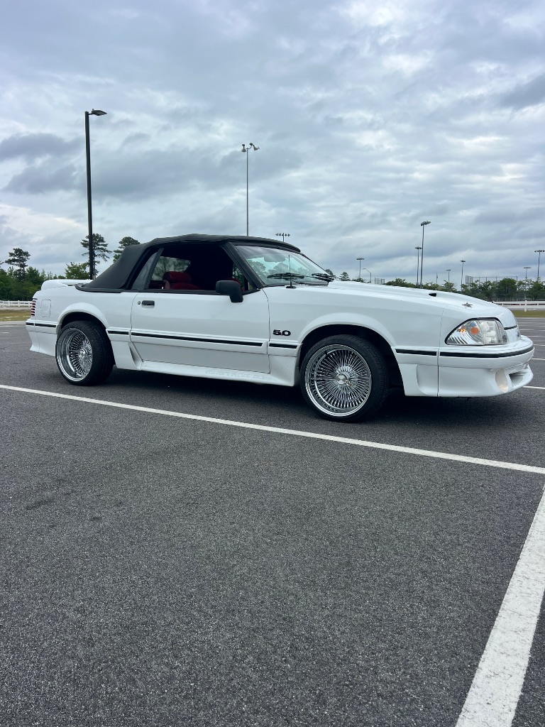 1993 Ford Mustang's photo